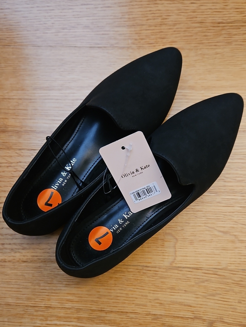 Olivia & Kate Black Slip On Flats